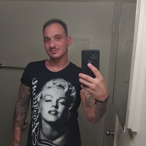 Meet your Posher, Johnny